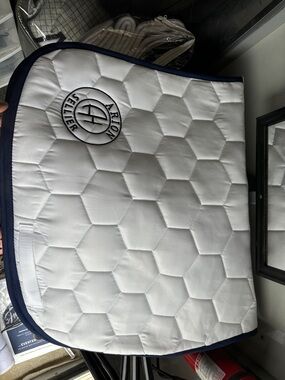 Brand new Arion dressage saddle pad